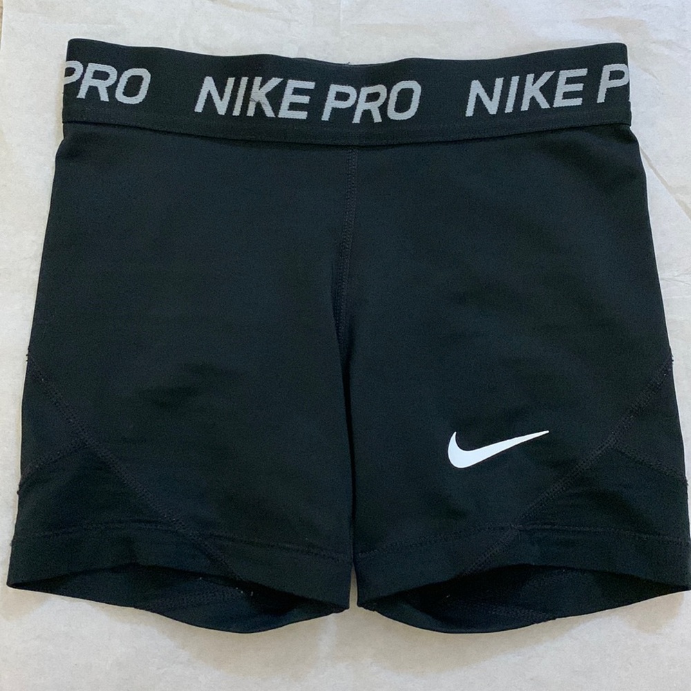 Girl Nike Pros | Dry-Fit | Size small | Black